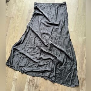 Wild Fable Charcoal Grey Midi Skirt Size Medium